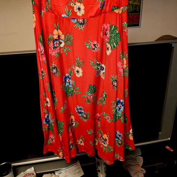 Old Navy Pansy red sundress - Picture 4 of 7
